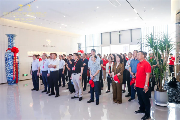 山東百龍創(chuàng)園生物科技股份有限公司-高品質(zhì)功能糖制備與功能食品產(chǎn)業(yè)化開發(fā)項(xiàng)目投產(chǎn)儀式隆重舉行